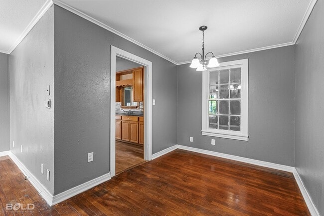 Building Photo - Home For Rent!