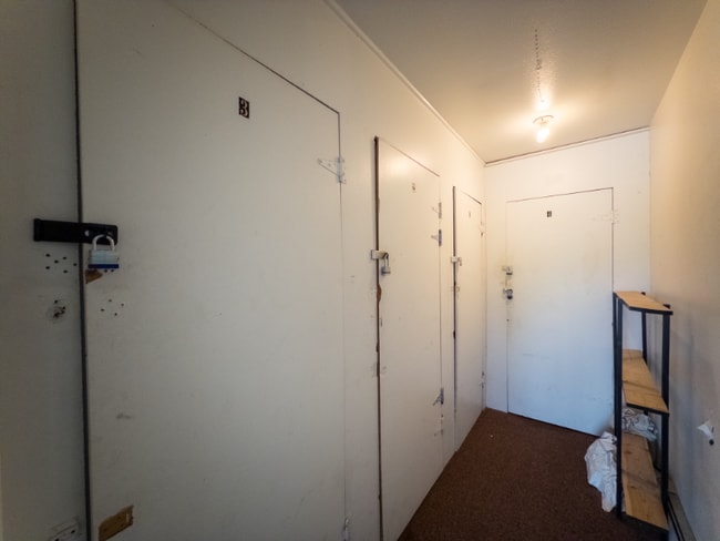 Building Photo - 2136 Friendship Pl