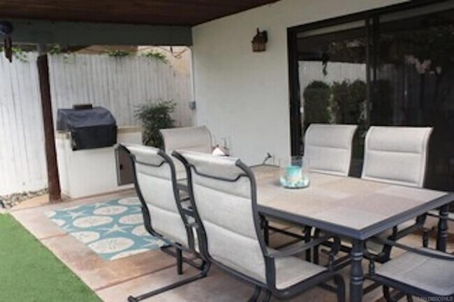 Building Photo - 358 H Ave