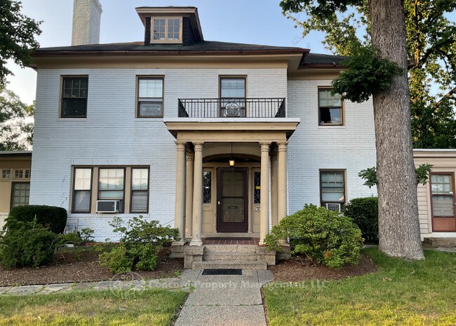 Primary Photo - 600 E Joppa Rd