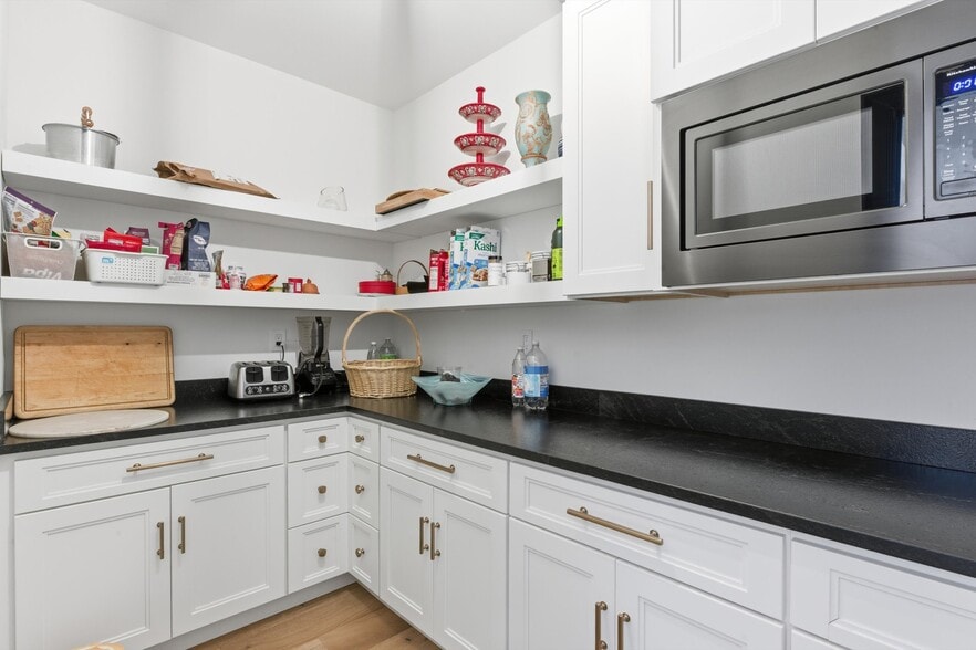 Building Photo - 15 Joshua Rd