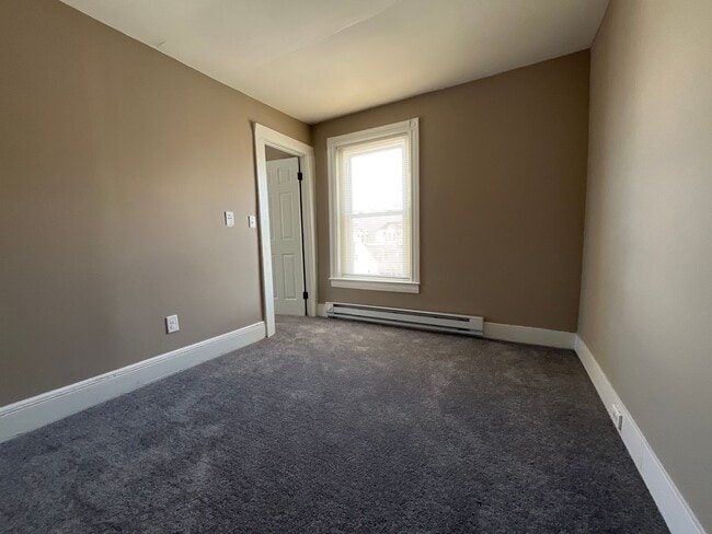 Building Photo - Fully Renovated and Modern 3-Bedroom, 1-Bathroom Rental Home in Center City Allentown,