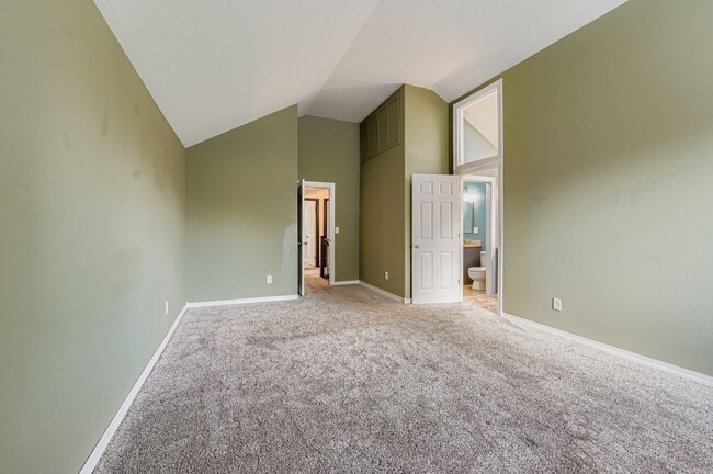 Building Photo - 1687 SW 178th Ave