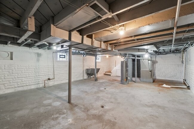 Building Photo - 7350 Globe St