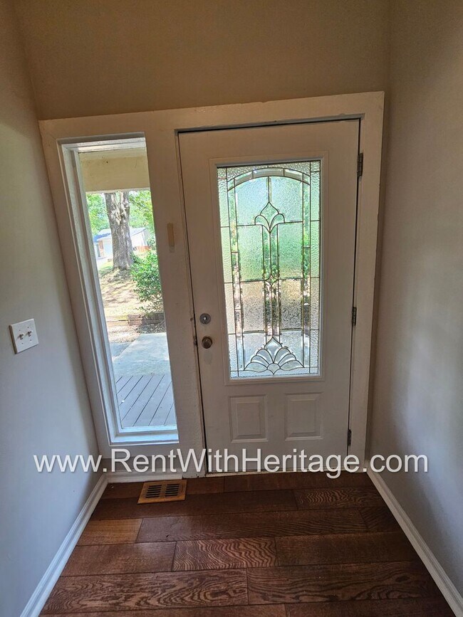 Building Photo - Gorgeous 4bd / 2.5 in Popular Arbor Statio...