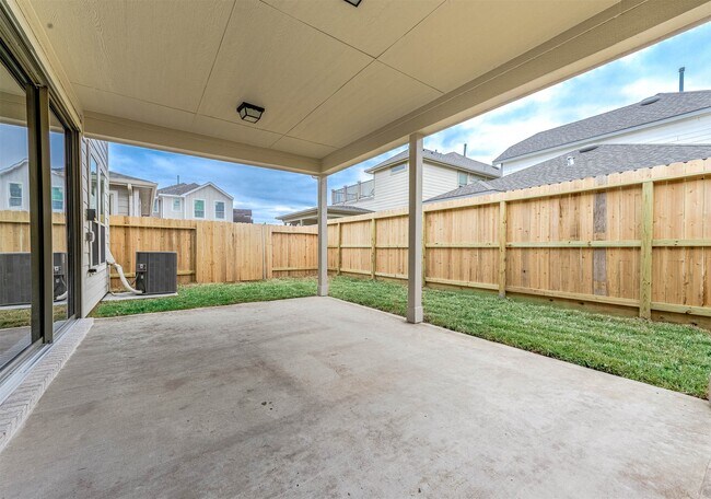 Building Photo - 3405 Knighton Hill Dr