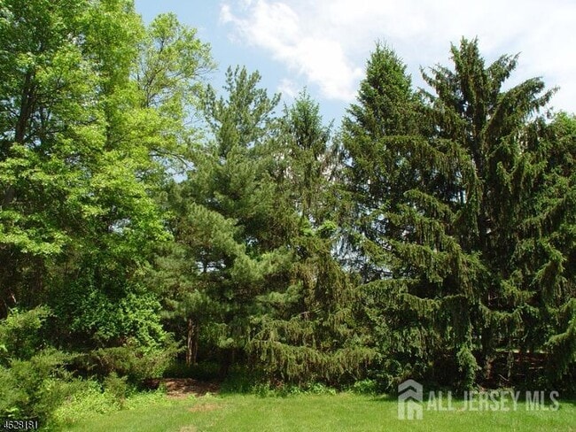 Building Photo - 54 Norwich Pl