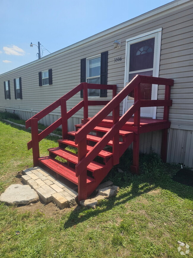 Building Photo - 3506 Tomahawk Dr