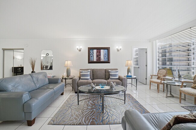 Building Photo - 3450 S Ocean Blvd