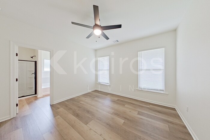 Building Photo - 102 Acoustic Ln