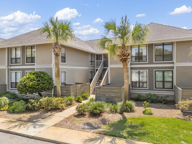 Building Photo - 913 Harbour Point Ln