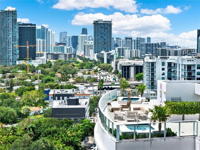 Building Photo - 4250 Biscayne Blvd