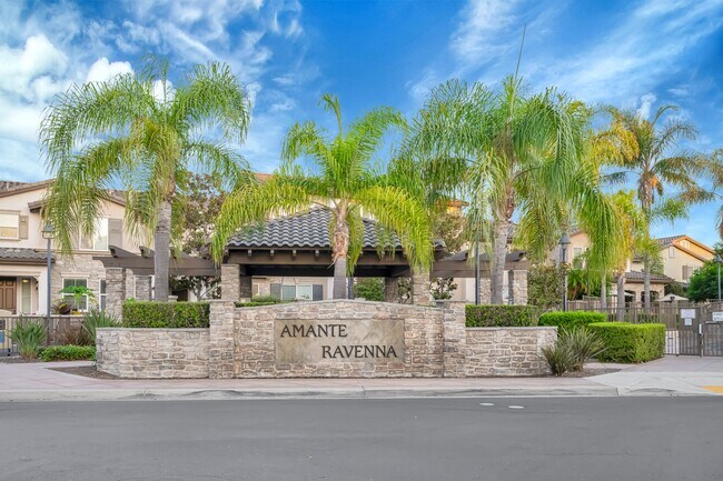 Building Photo - 10509 Hollingsworth Way