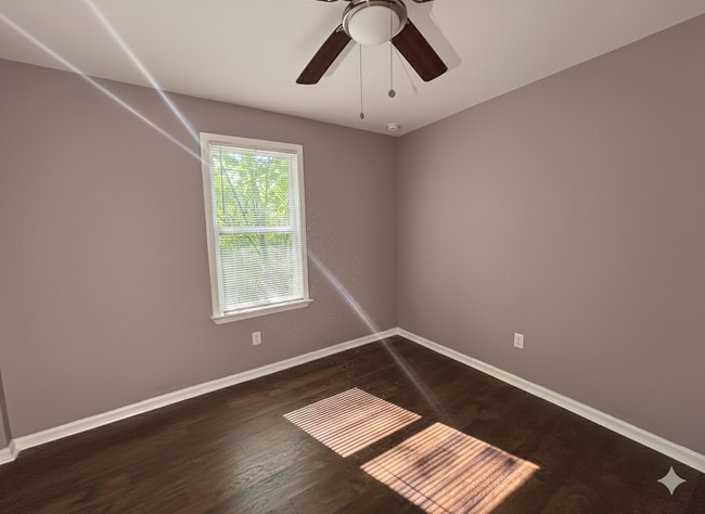 Building Photo - 1348 Austin St