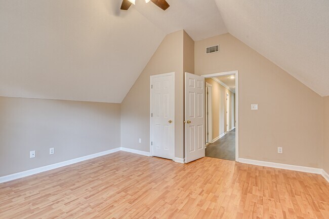 Building Photo - 4111 Eagle Nest Dr