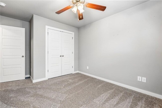 Building Photo - 4002 S W Capstone Ave
