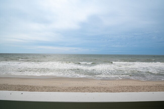 Building Photo - Ocean Dunes 1505 @ 1505 Sand Dollar Ct