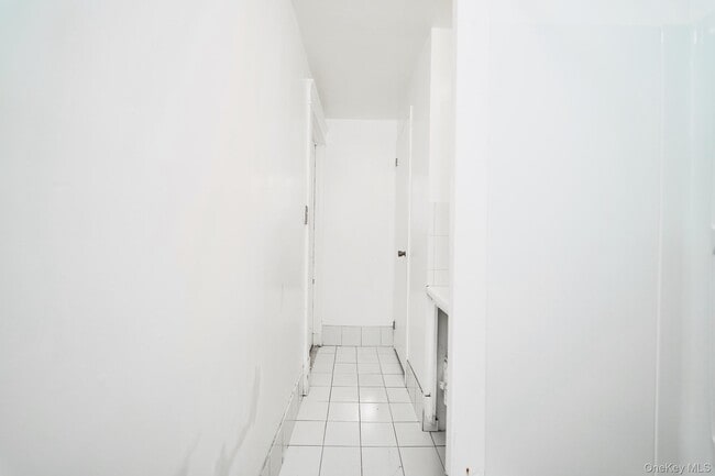 Building Photo - 10 Railroad Ave