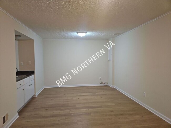 Building Photo - 9103 Vosger Ct