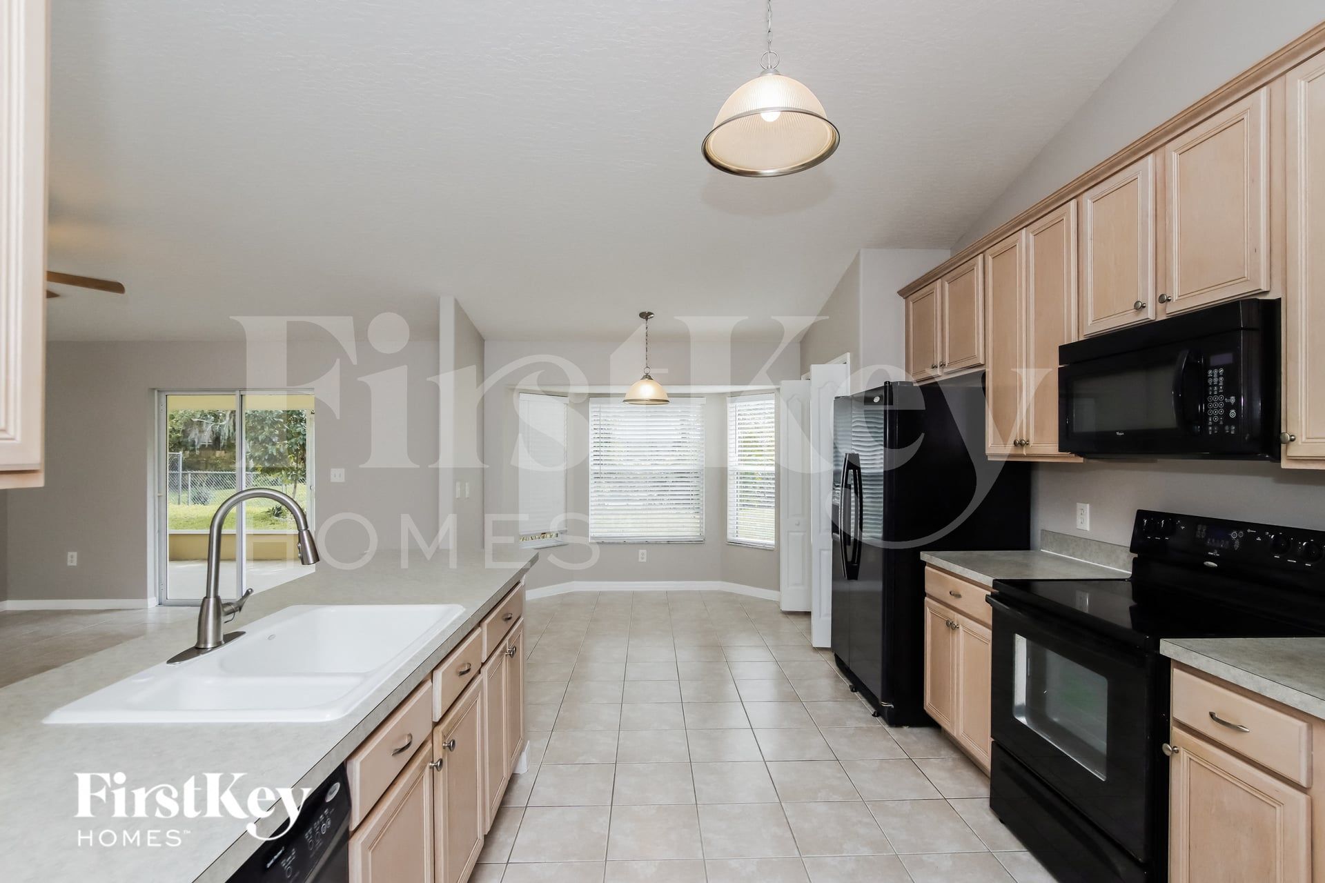 Building Photo - 766 Altara Ln NE