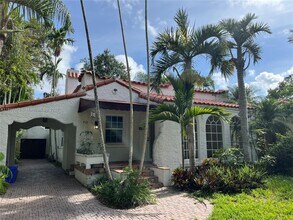 Building Photo - 713 Tibidabo Ave