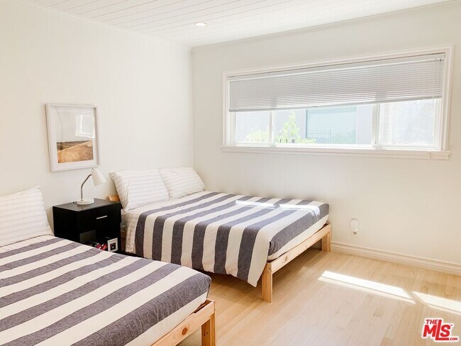Building Photo - 251 Monte Grigio Dr