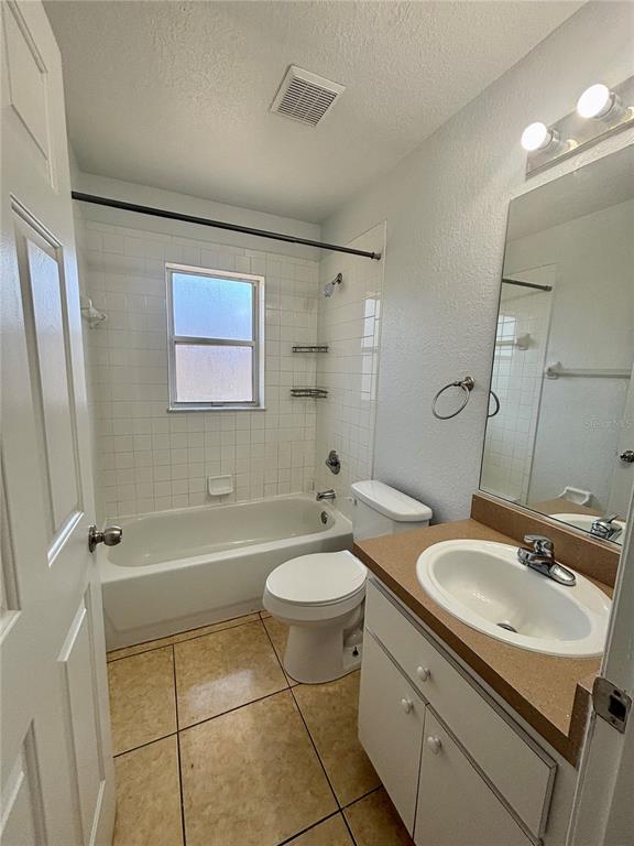 Building Photo - 16 Pecan Run Dr