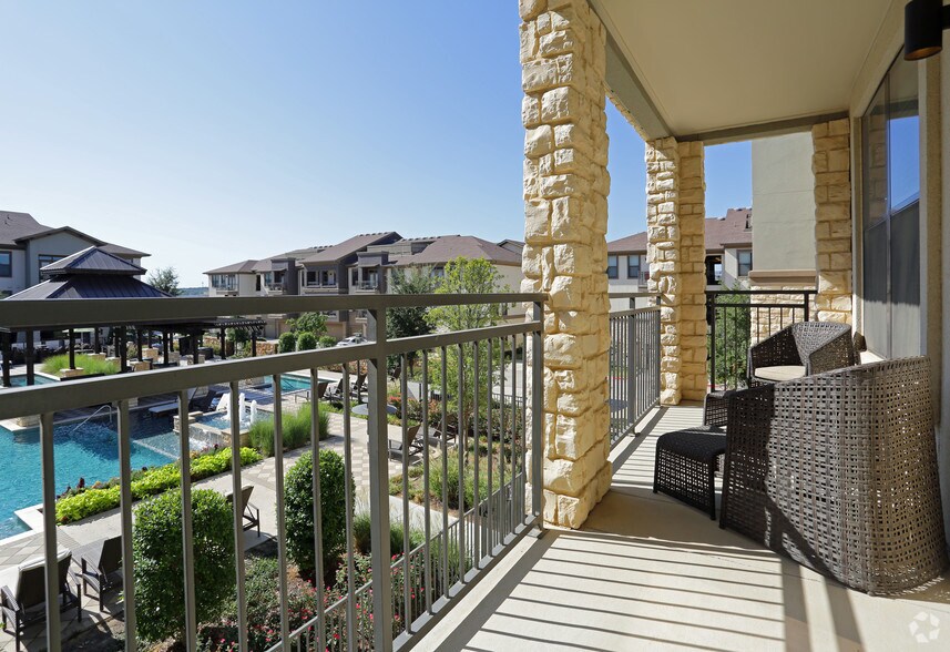 The Edge at Glade Parks 2801 Brazos Blvd Euless TX 76039 Apartment