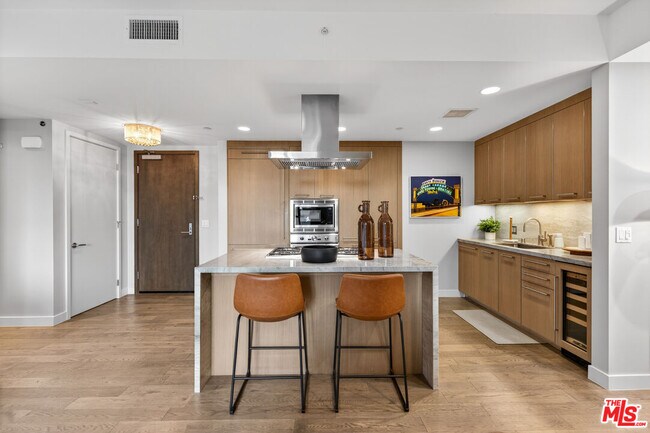 Building Photo - 1755 Ocean Ave