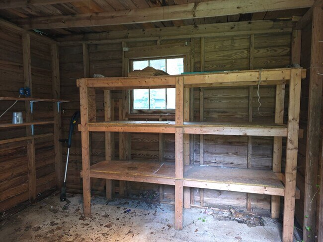 Building Photo - 4134 Sheridan Dr