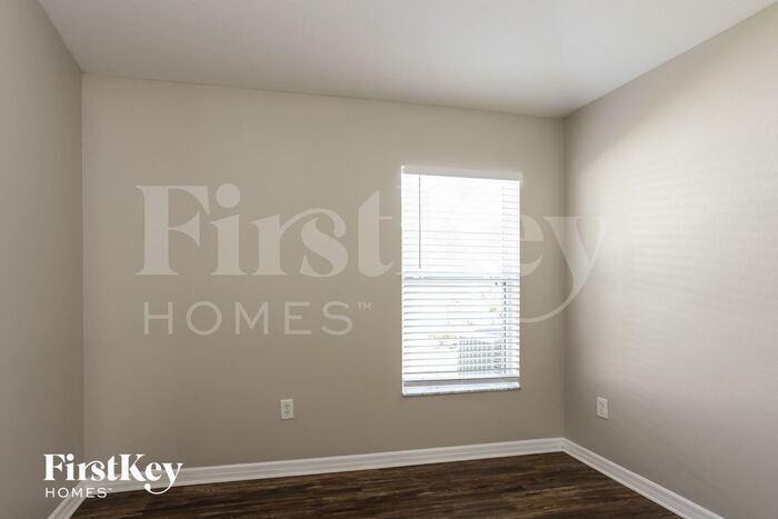 Building Photo - 928 Seminole Sky Dr
