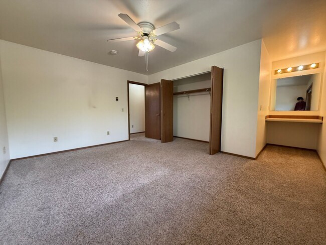 Building Photo - 1301 Lucille St