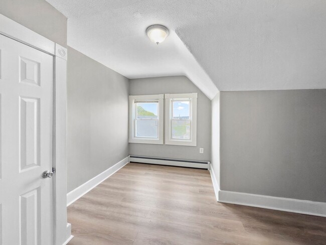 Building Photo - 1 Lindner Ct
