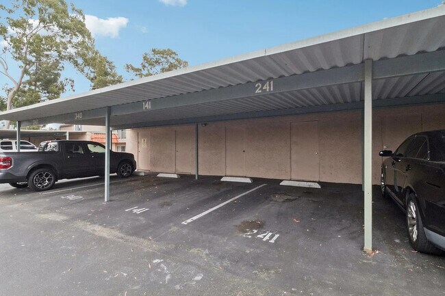 Building Photo - 2382 Hosp Way