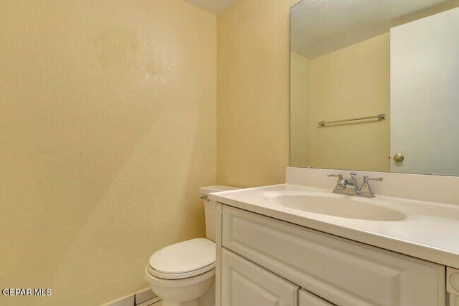 Building Photo - 10955 Yogi Berra Cir