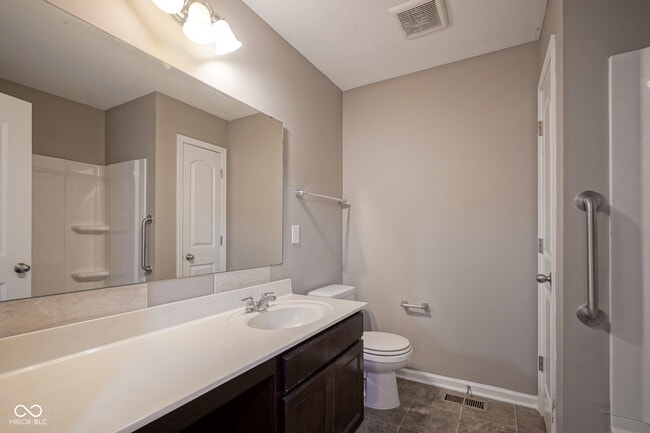 Building Photo - 5764 Bluff View Ln