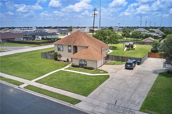 Building Photo - 14126 River Rock Dr