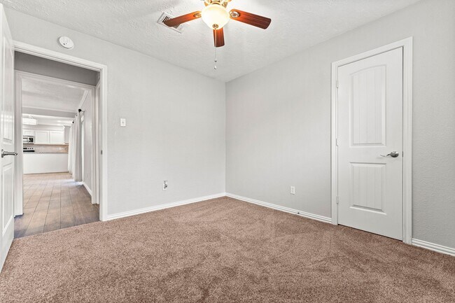 Building Photo - 12730 Lake Conroe Hills Dr