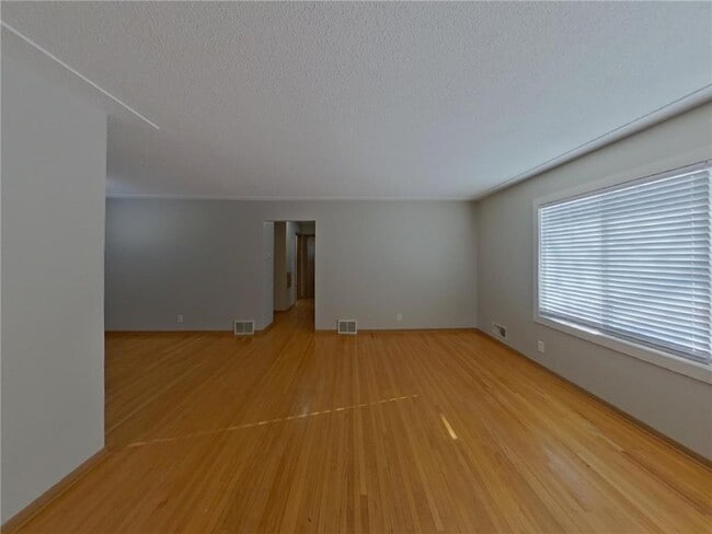 Building Photo - 2606 65th Ave N