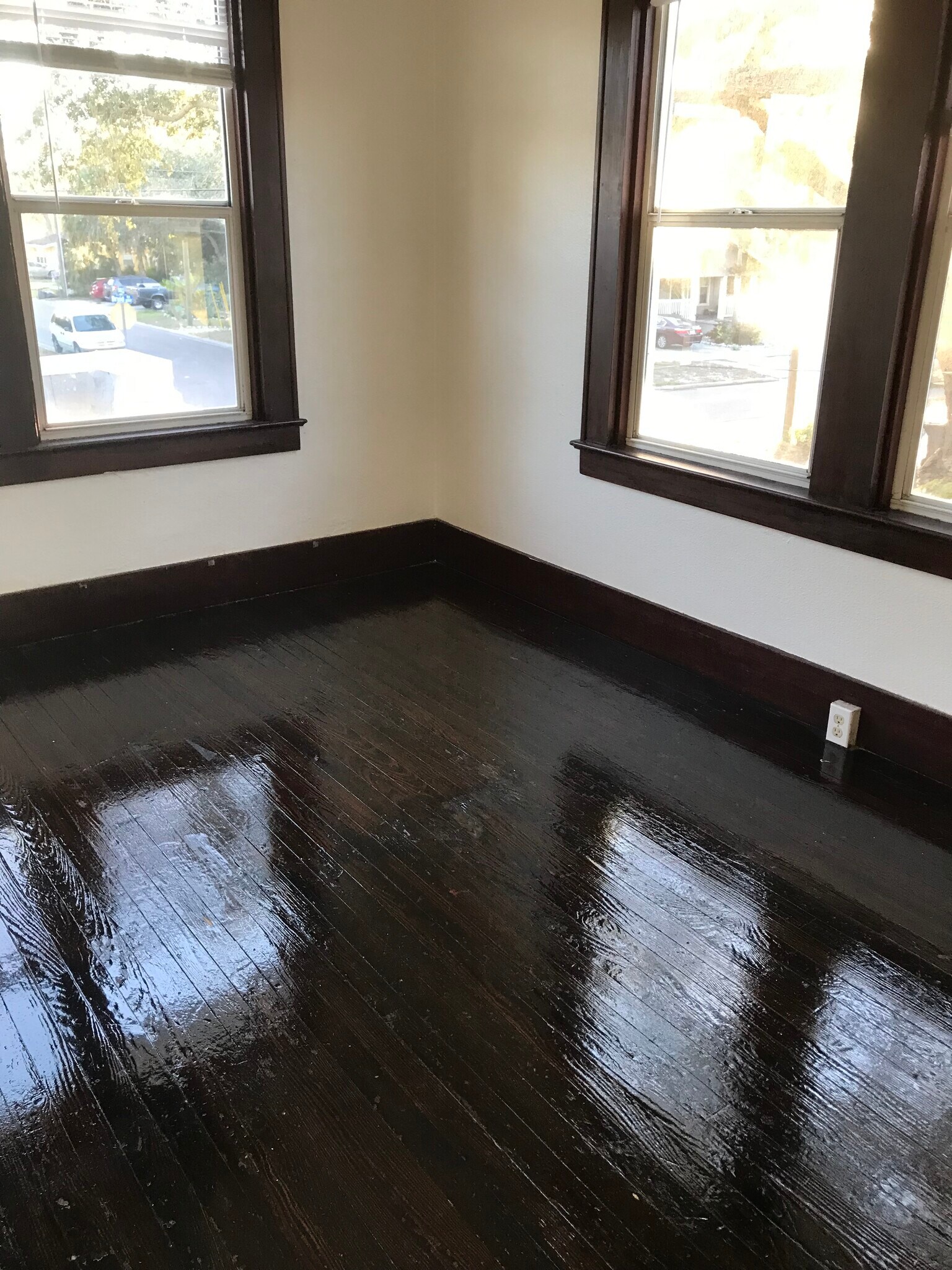 Building Photo - 994 Druid Rd E