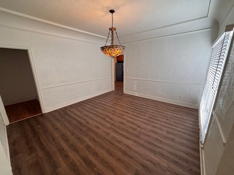 Building Photo - 7530 S Hobart Blvd