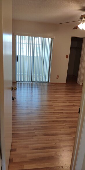 Building Photo - 3212 Strawflower Way