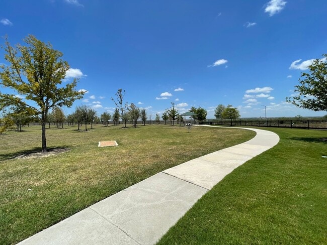 Building Photo - Gorgeous 3 bedroom | 2.5 bath home in great location!