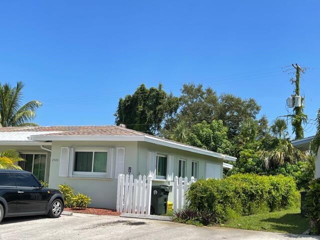 Building Photo - 2300 NE 5th Ave