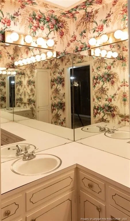 Building Photo - 502 W 33rd St