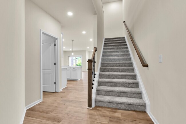 Building Photo - 104 Addison Cir