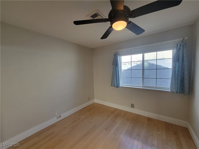 Building Photo - 5836 Corazon Dr