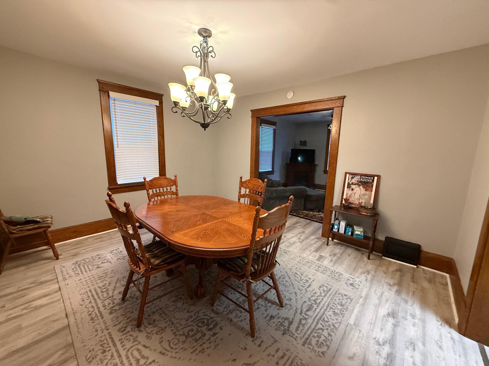 Building Photo - 852 Aetna St