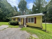 Building Photo - PRE-LEASING FOR JULY 22ND 2026!