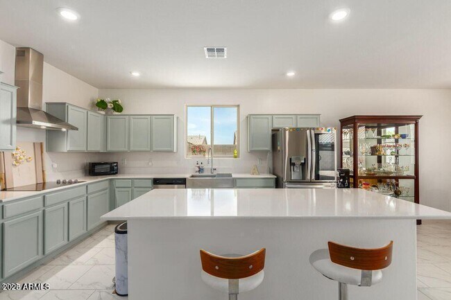 Building Photo - 40838 W Somers Dr